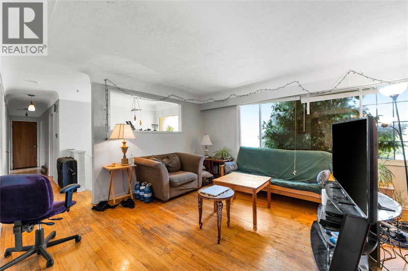 Image of home for listing MLS® 1044368
