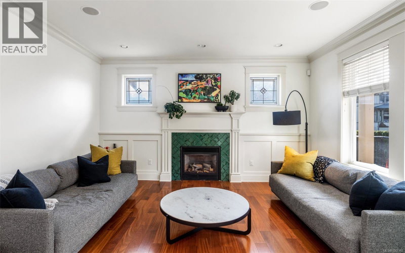 Image of home for listing MLS® 1047382
