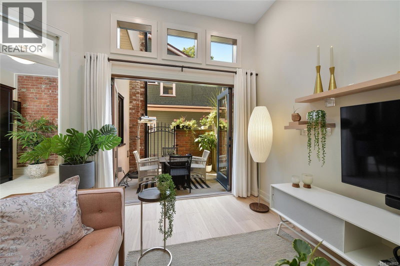 Image of home for listing MLS® 1048601