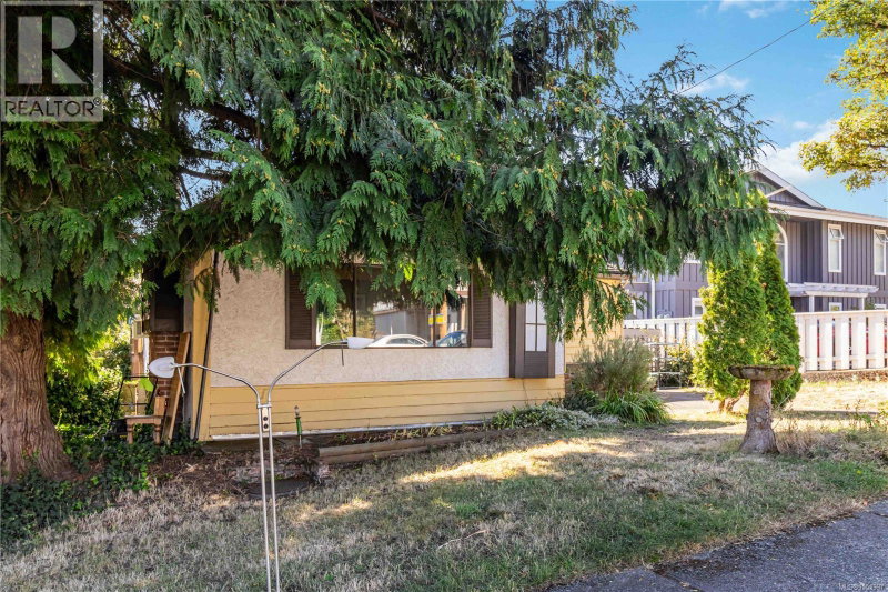 Image 2 of listing MLS® 1051997