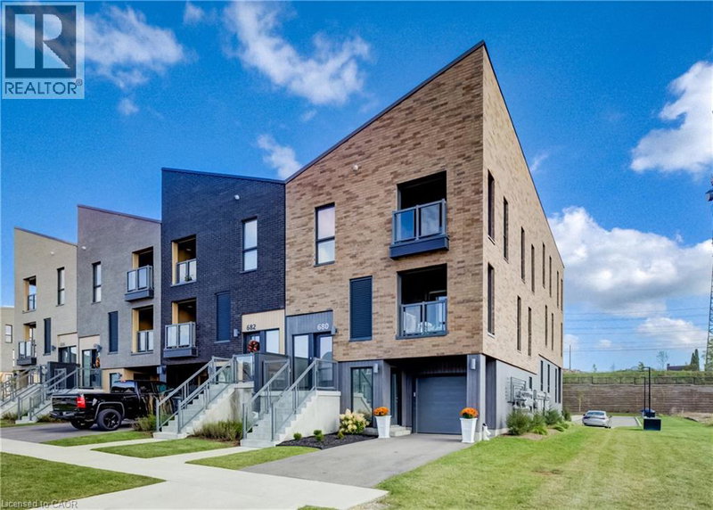 Image 1 of listing MLS® 40871527