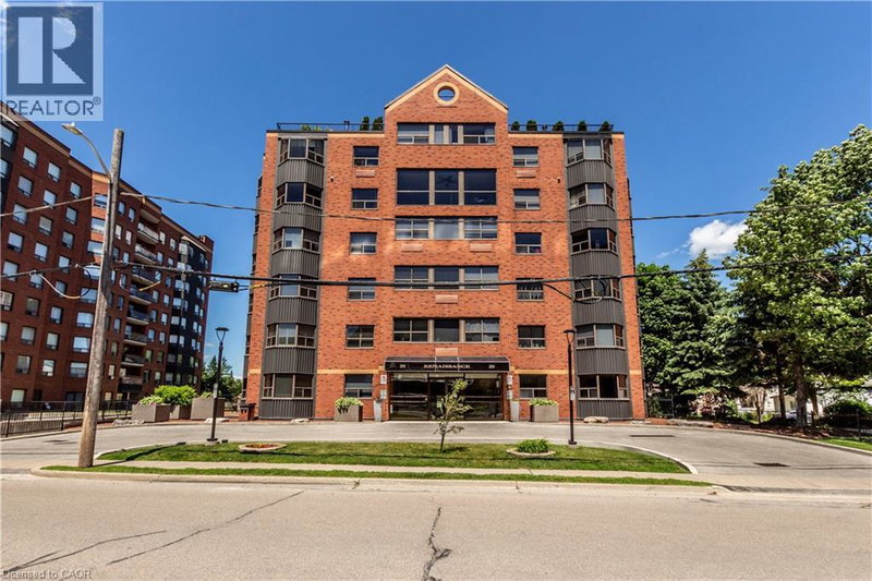 Image 1 of listing MLS® 40871951