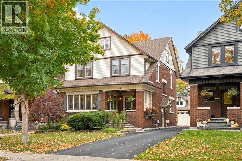 Image 1 of listing MLS® 40871953