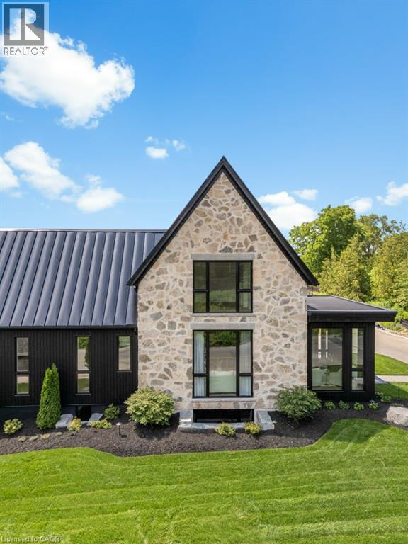 Image 2 of listing MLS® 40872134
