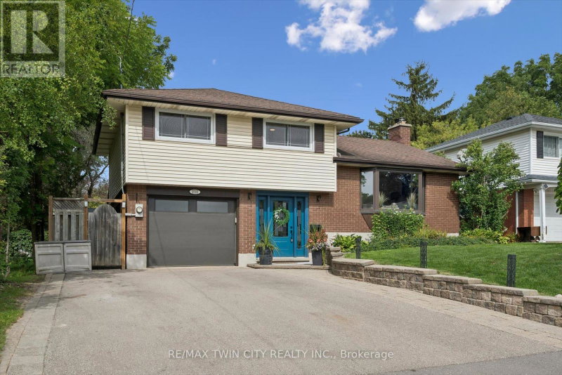 Image 3 of listing MLS® X14087028