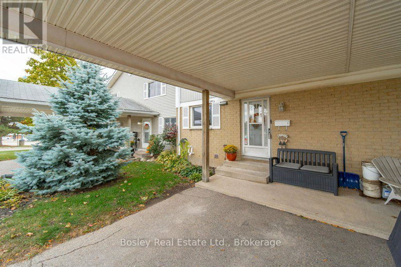 Image 2 of listing MLS® X14089324