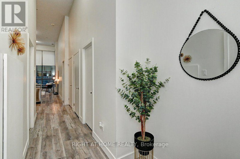 Image 3 of listing MLS® X14090708