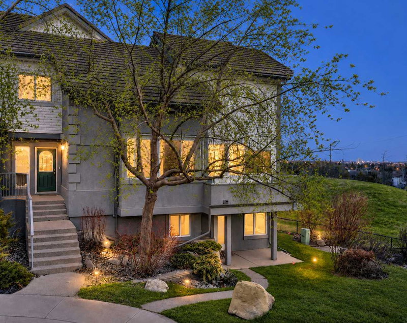 Image 3 of listing MLS® A2344154