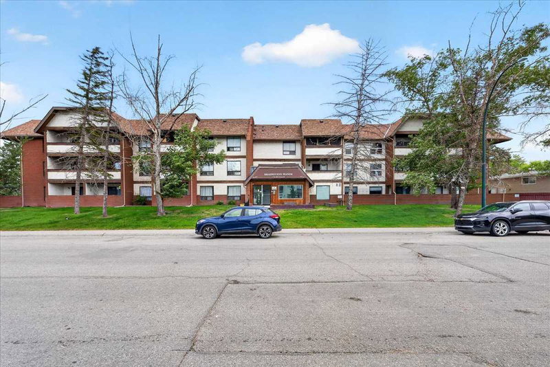 Image 1 of listing MLS® A2351293