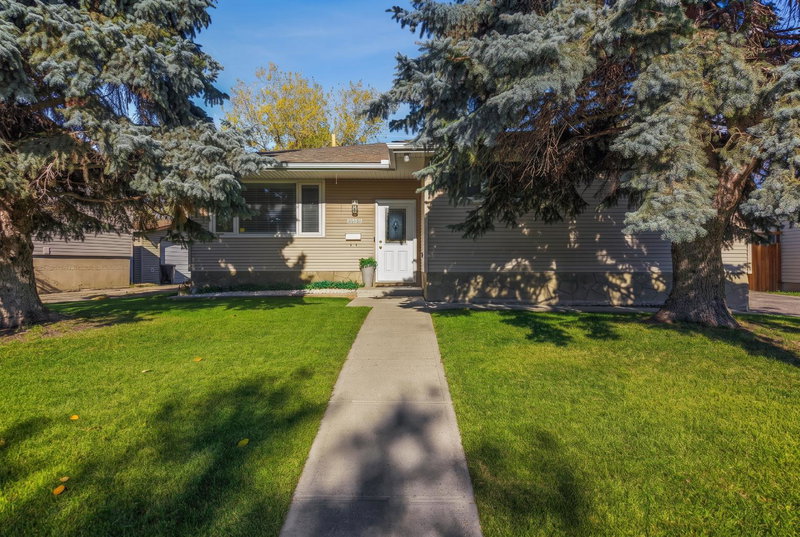 Image 2 of listing MLS® A2352092