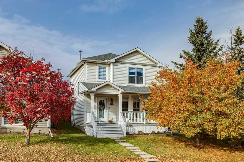 Image 1 of listing MLS® A2352551