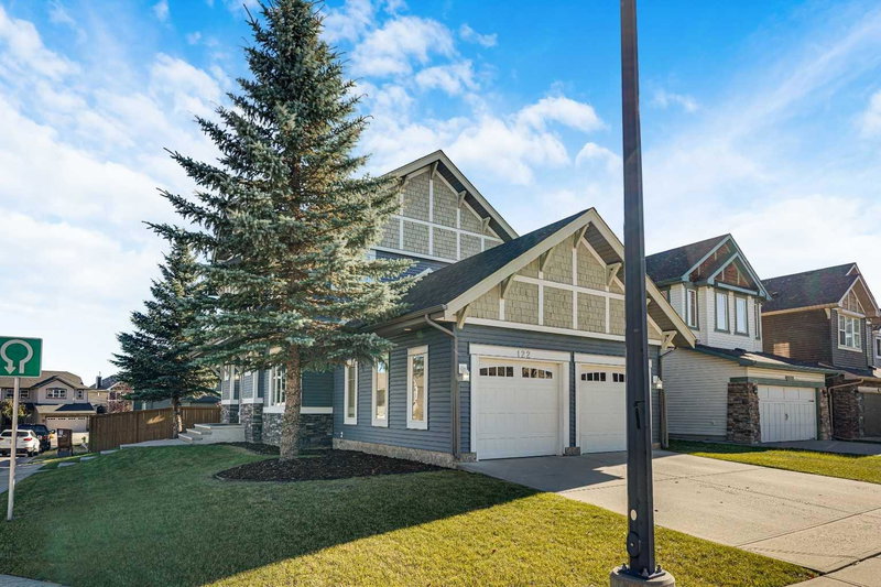 Image 3 of listing MLS® A2352785