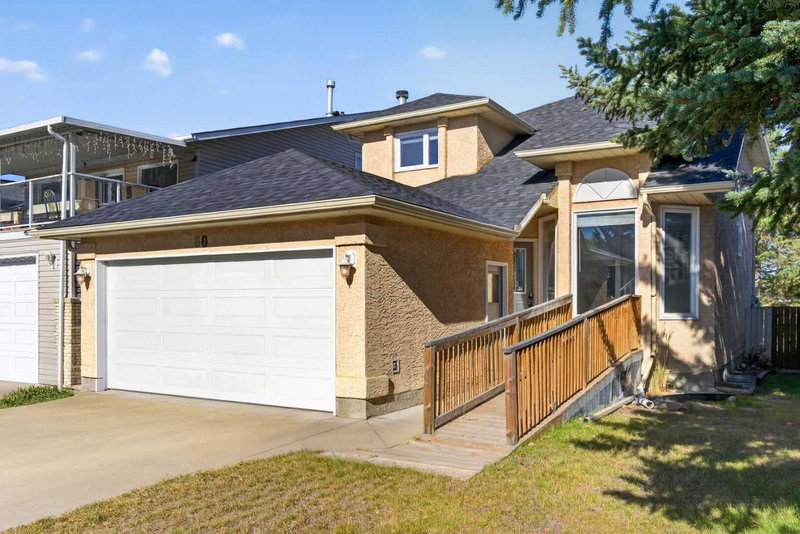 Image 2 of listing MLS® A2352908