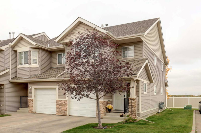 Image 1 of listing MLS® A2352923