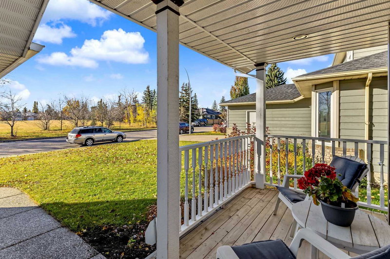 Image 2 of listing MLS® A2353053