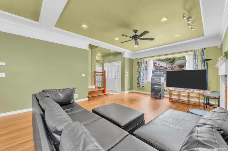 Image of home for listing MLS® R3125558