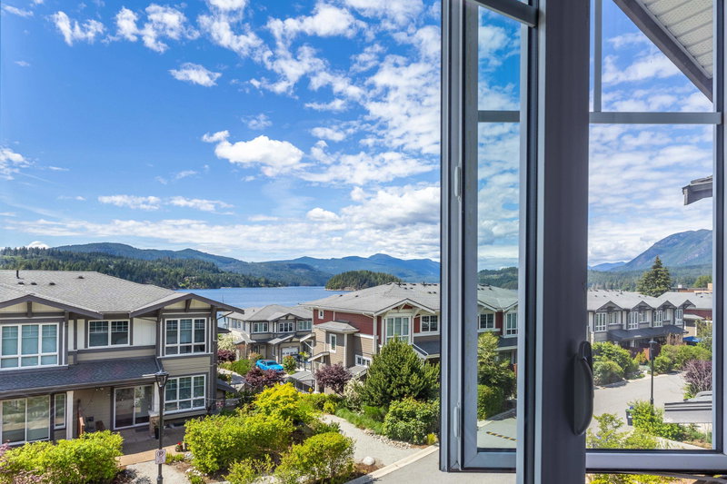 Image of home for listing MLS® R3135609