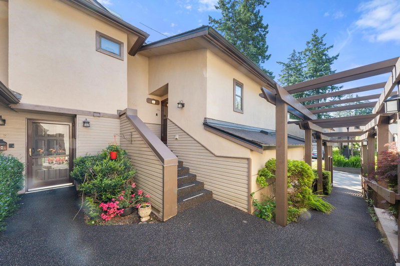 Image of home for listing MLS® R3135659