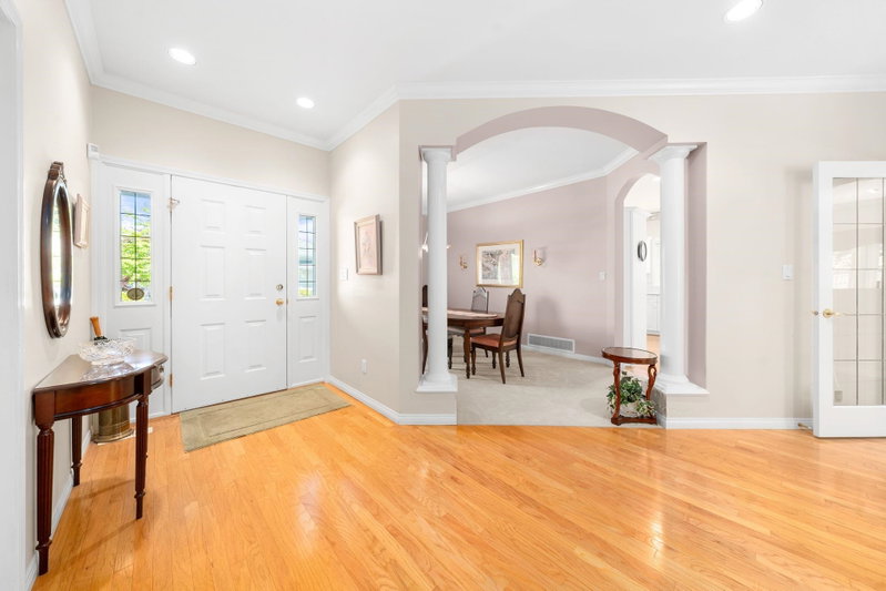 Image of home for listing MLS® R3138021