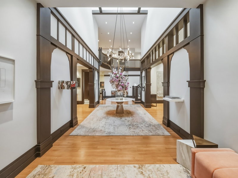 Image of home for listing MLS® R3138481