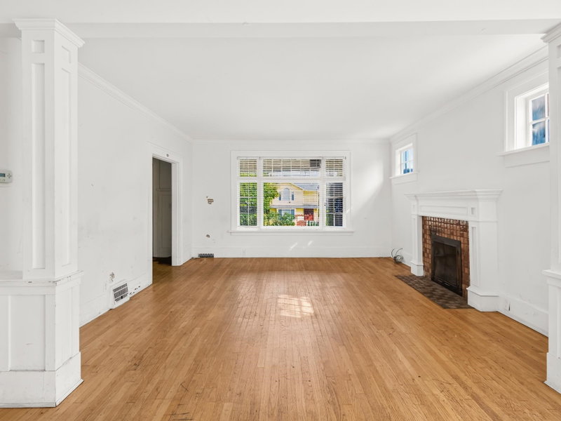 Image of home for listing MLS® R3144443