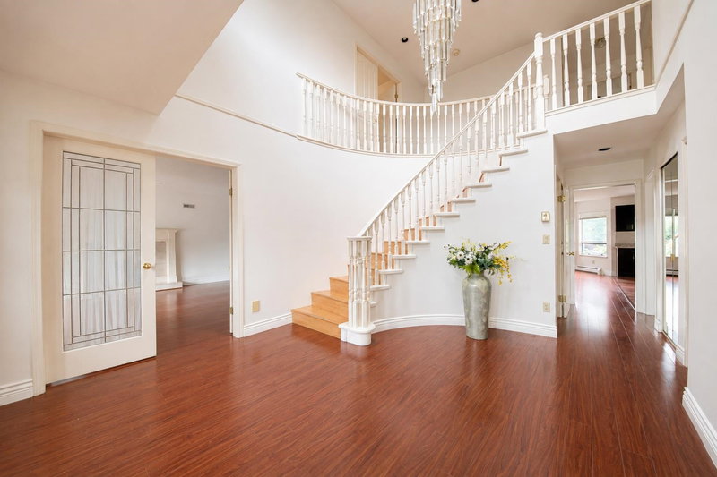 Image of home for listing MLS® R3160481