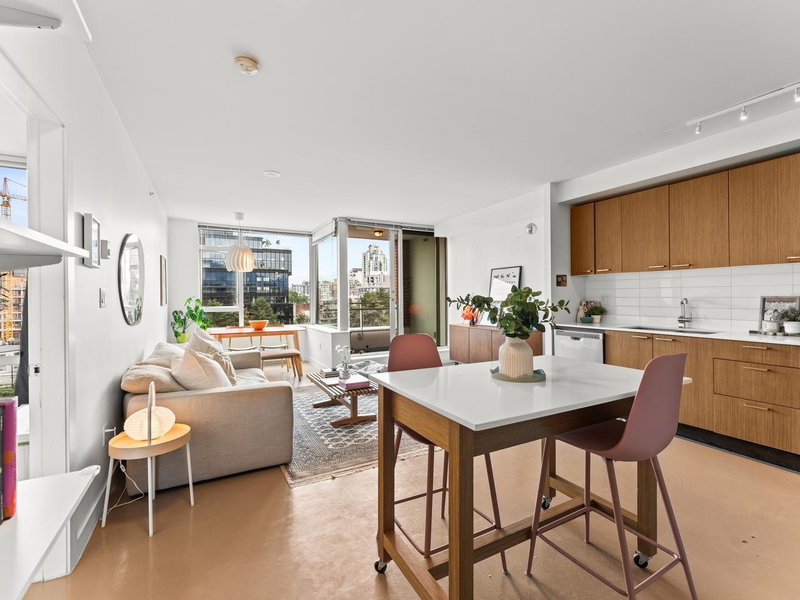 Image of home for listing MLS® R3162636