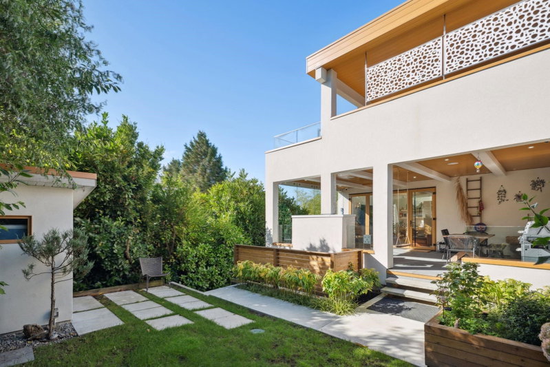 Image of home for listing MLS® R3163946