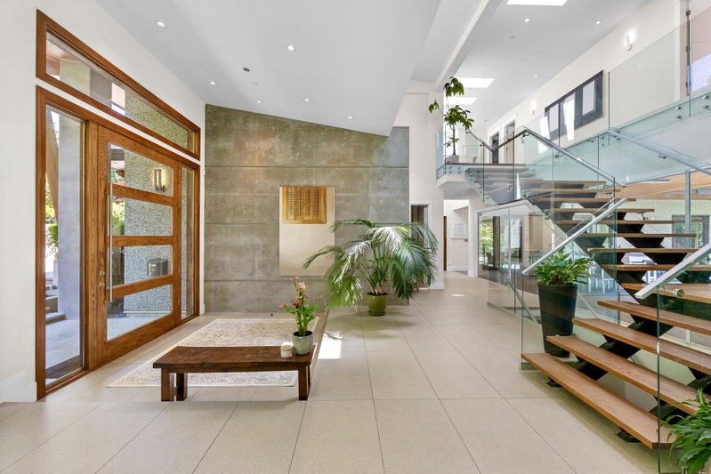 Image of home for listing MLS® R3172129