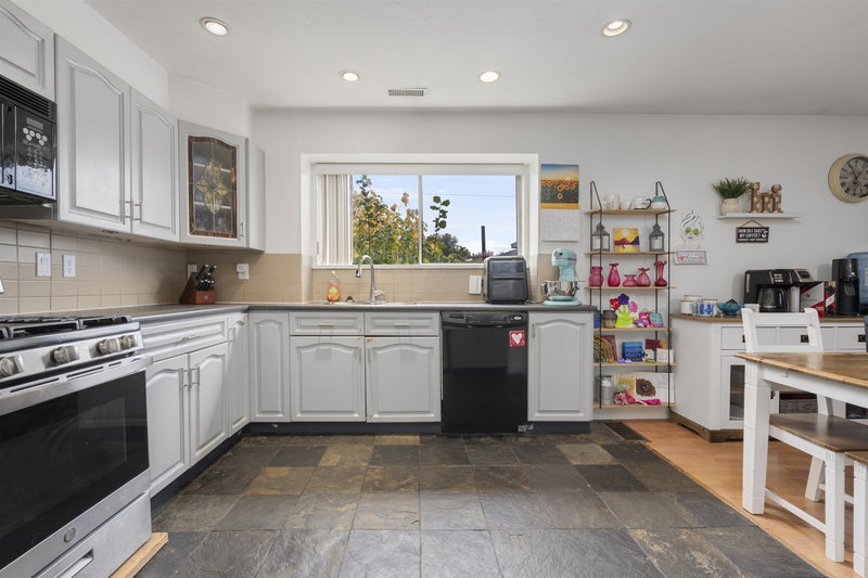 Image of home for listing MLS® R3173404