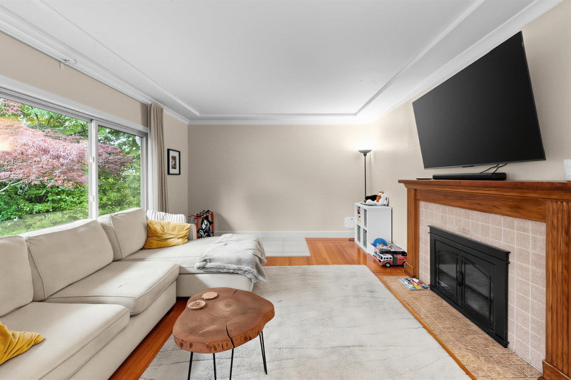 Image 3 of listing MLS® R3173817