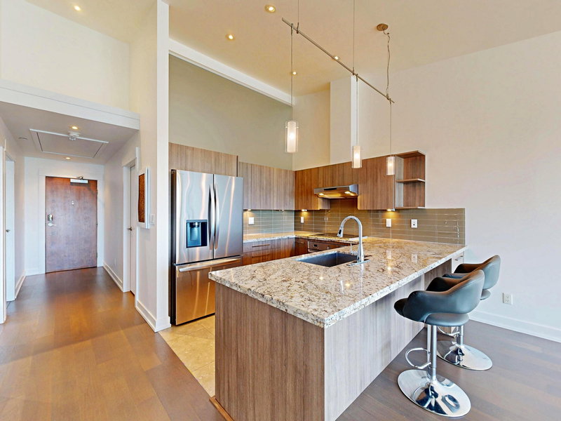 Image 2 of listing MLS® R3173996