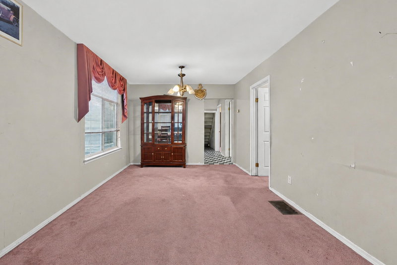 Image 3 of listing MLS® R3174513