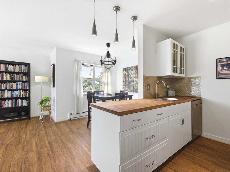 Image 2 of listing MLS® R3174588