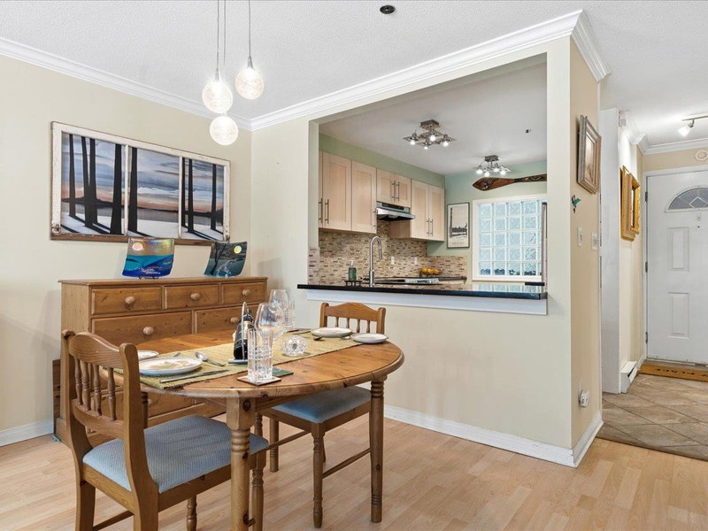 Image 2 of listing MLS® R3174603