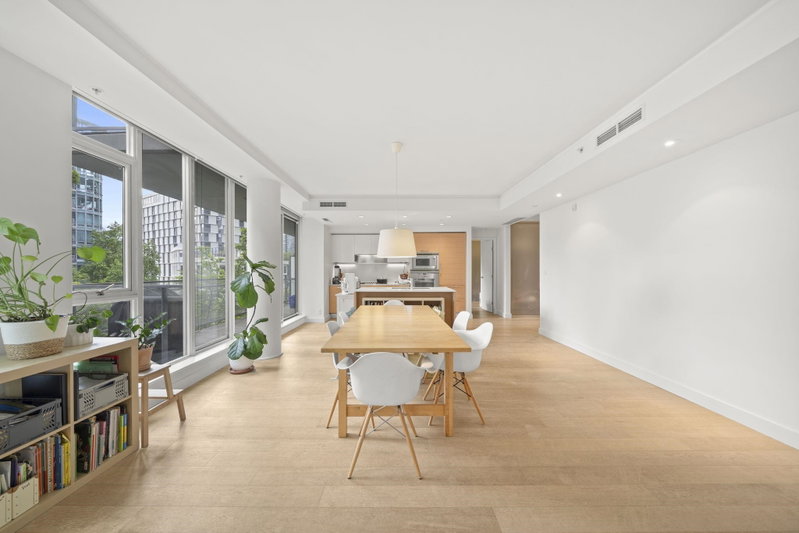 Image 3 of listing MLS® R3174661