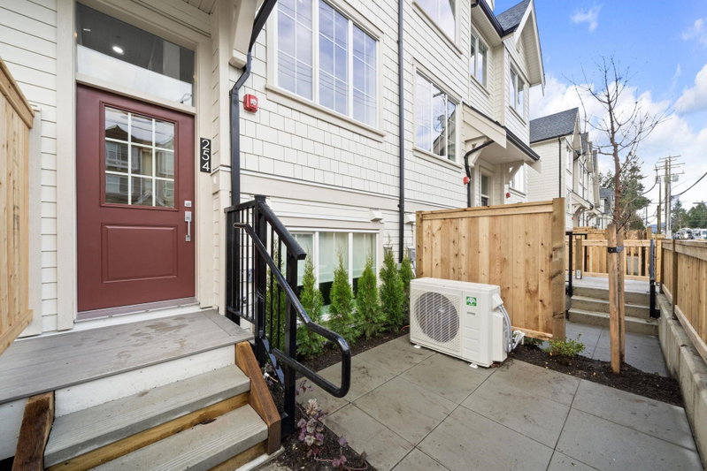 Image of home for listing MLS® R3175060