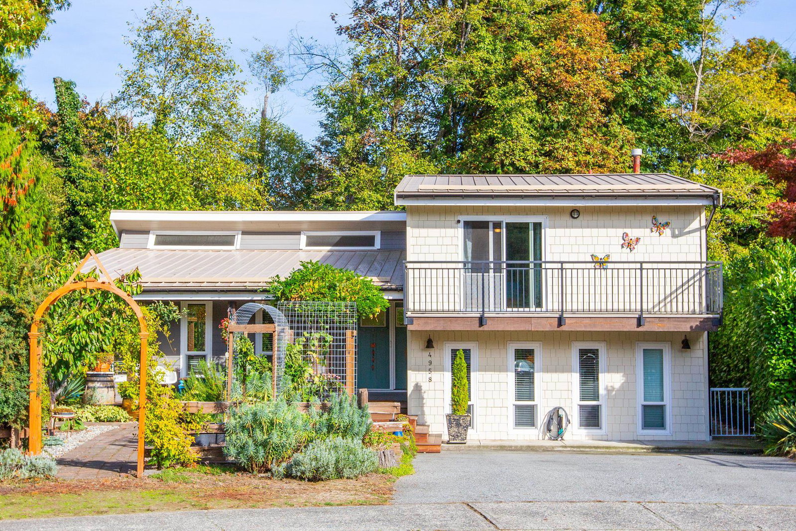 Image of home for listing MLS® R3175351