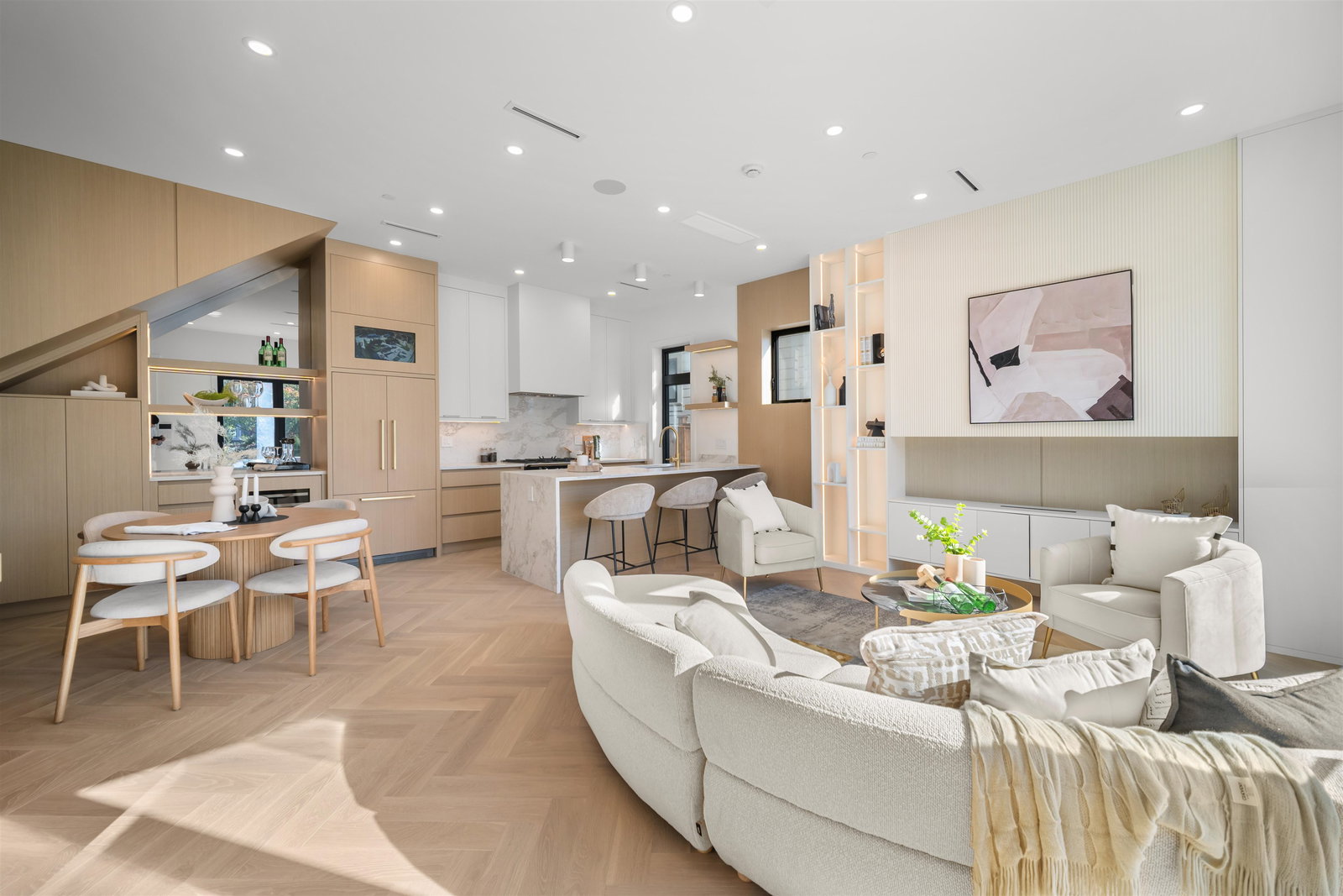 Image of home for listing MLS® R3175565