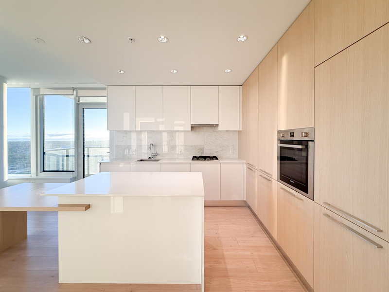 Image of home for listing MLS® R3176375