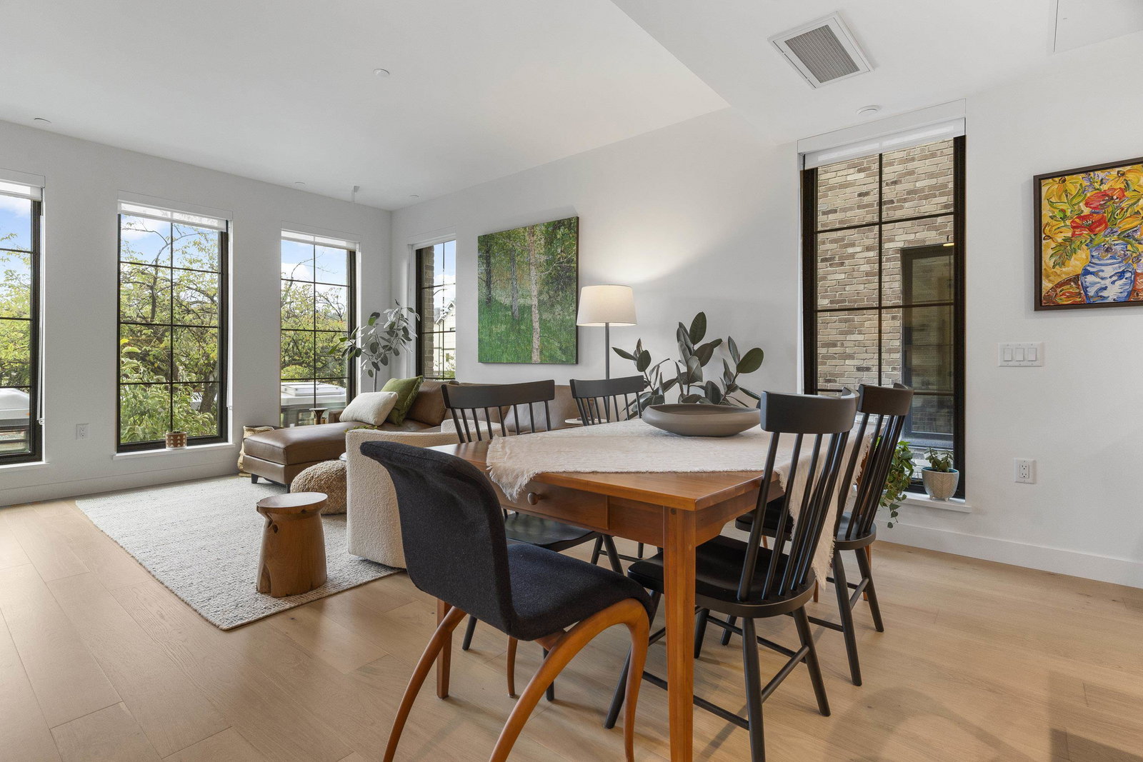Image of home for listing MLS® R3176875