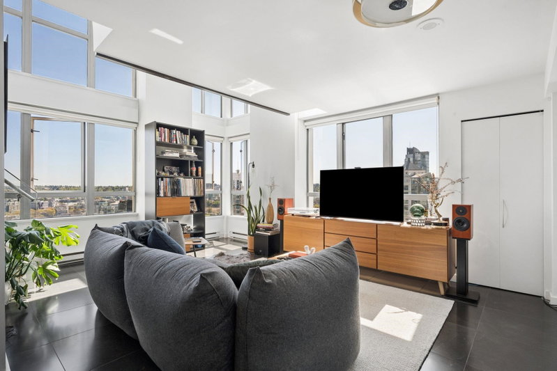 Image of home for listing MLS® R3178229