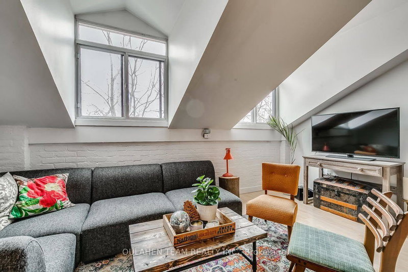 Image of home for listing MLS® C13873396