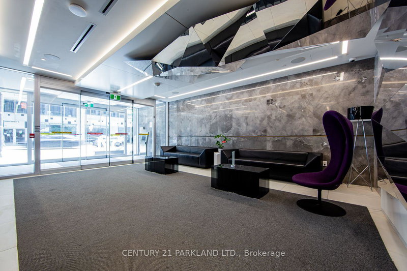 Image 3 of listing MLS® C13886054