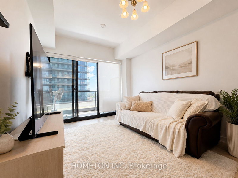 Image 3 of listing MLS® C13886236