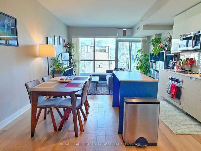 Image of home for listing MLS® C14027492