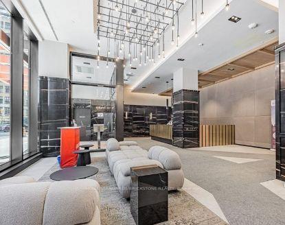 Image 2 of listing MLS® C14030034
