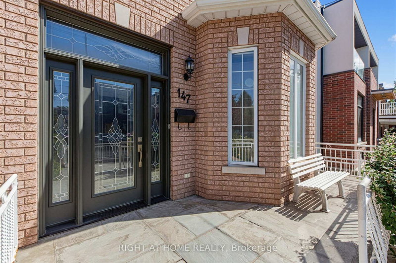 Image of home for listing MLS® C14030580