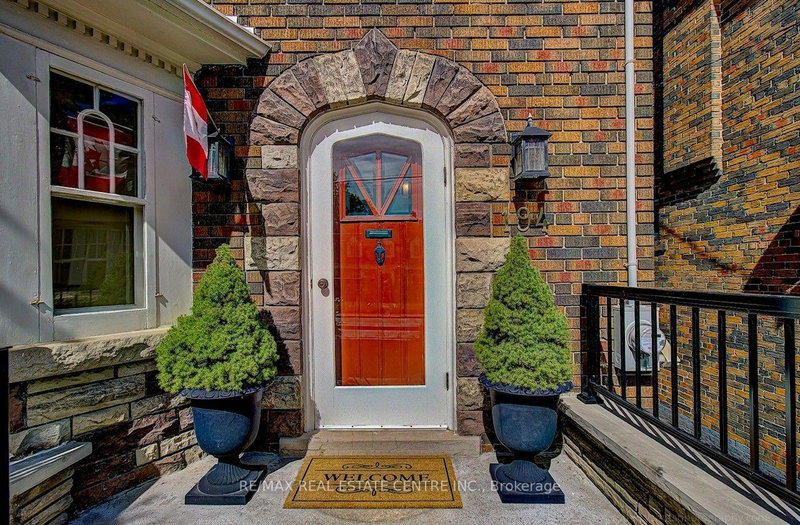Image 2 of listing MLS® C14087110