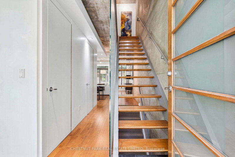 Image 3 of listing MLS® C14087834